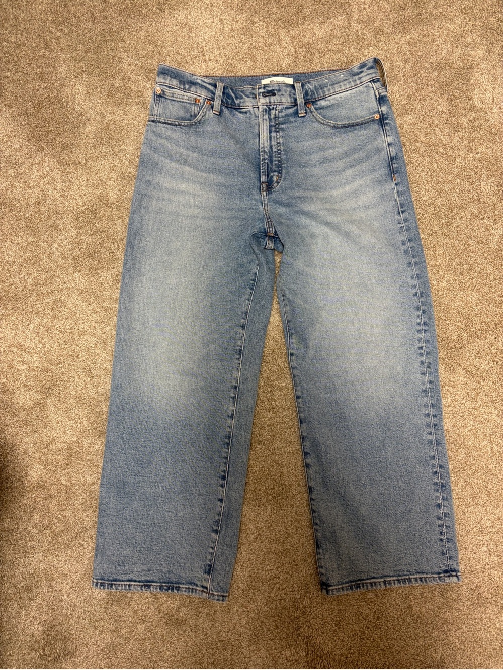Madewell women’s Light Wash Wide Leg Cropped Jeans